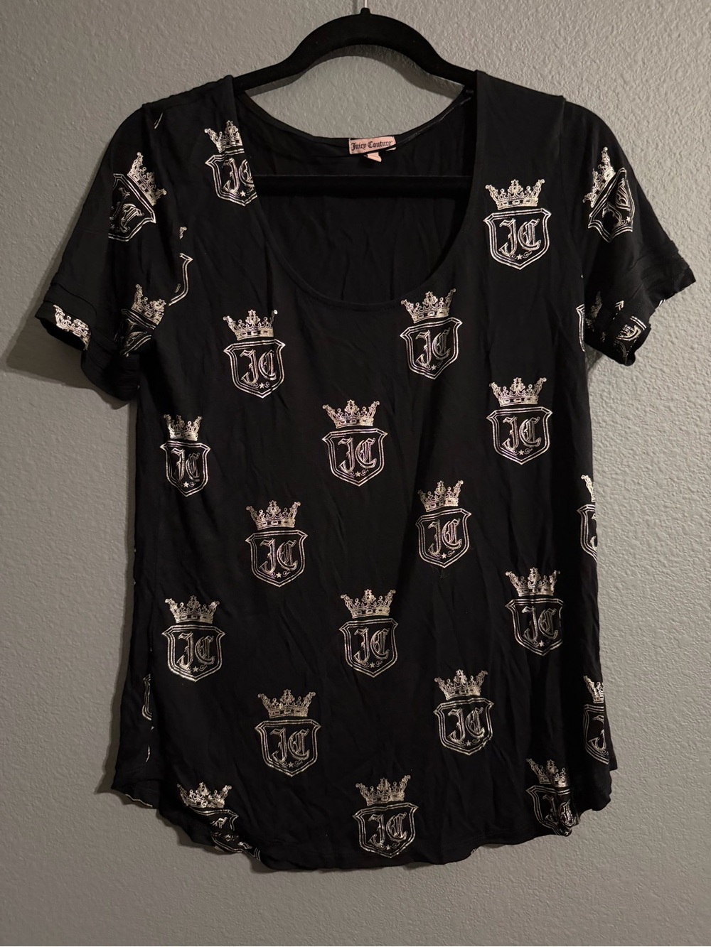 Juicy Couture Crown Crest Print Short Sleeve Top Black & Pink Medium